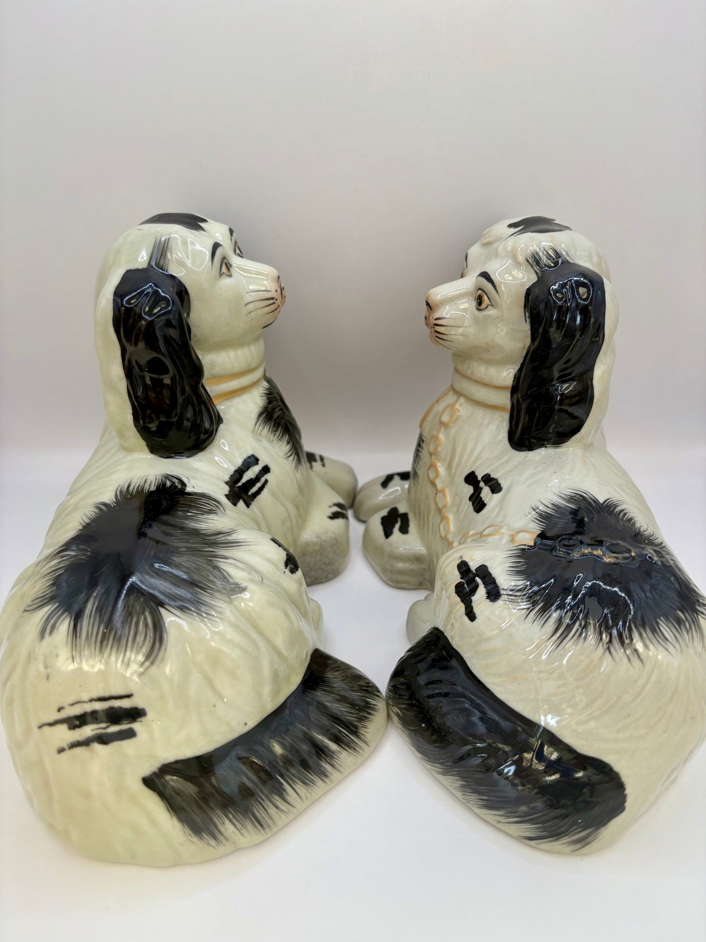 Staffordshire Spaniel Dog Figurine 2