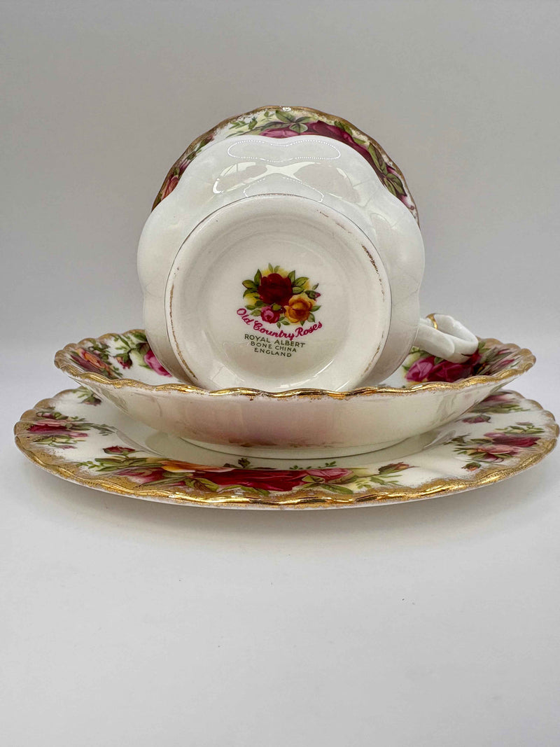 Royal Albert Old Country Roses 22-Piece Tea and Coffee Set – Vintage Bone China