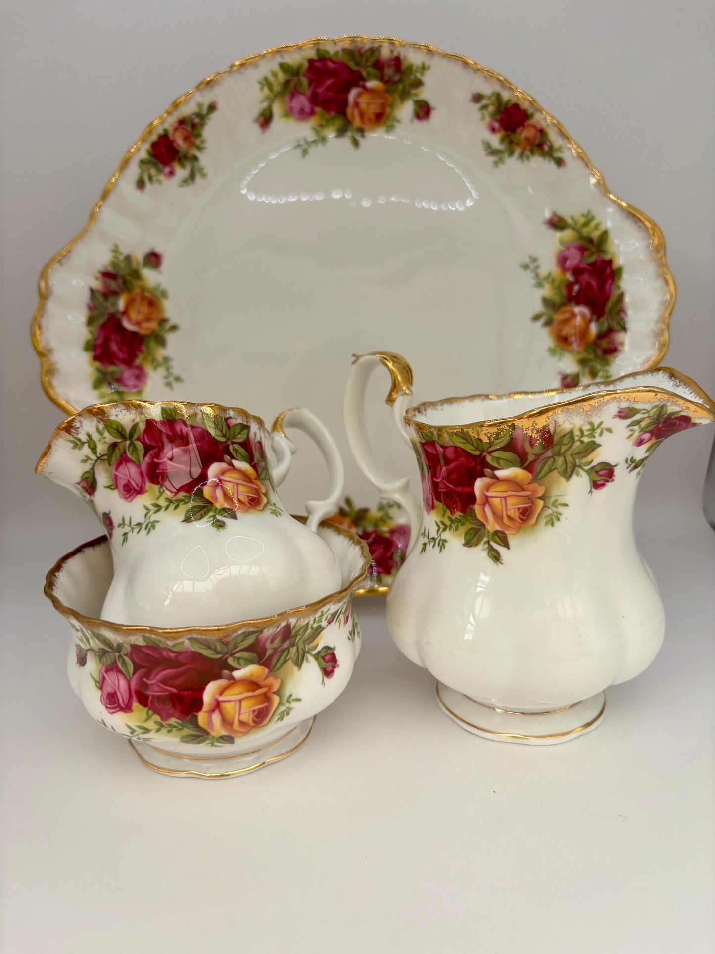 Royal Albert Old Country Roses 22-piece bone china tea and coffee set
