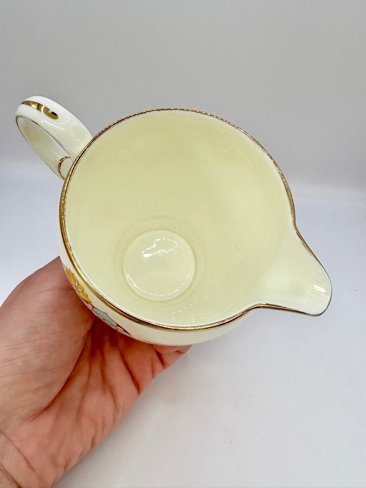 1930s Royal Paragon Art Deco creamer and sugar bowl set in bone china
