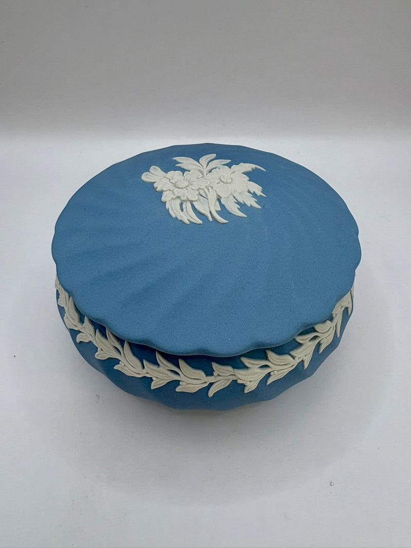 Vintage Wedgwood blue jasperware fluted trinket box with lid