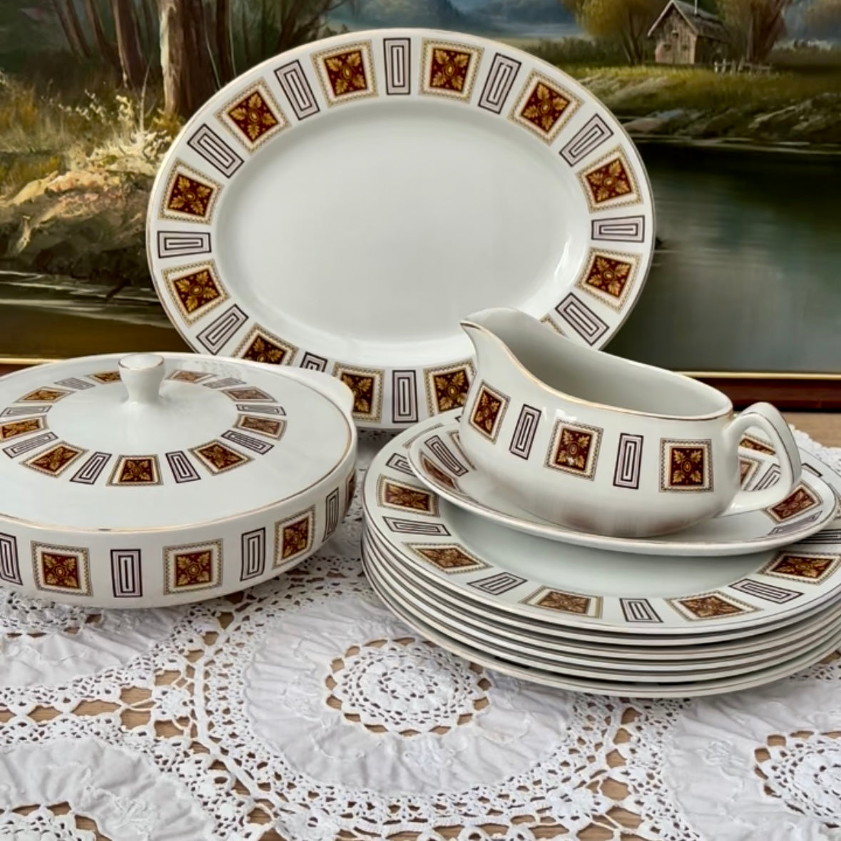 Wood & Sons Alpine White 10‑piece dinner service with tureen, oval platter and gravy dish