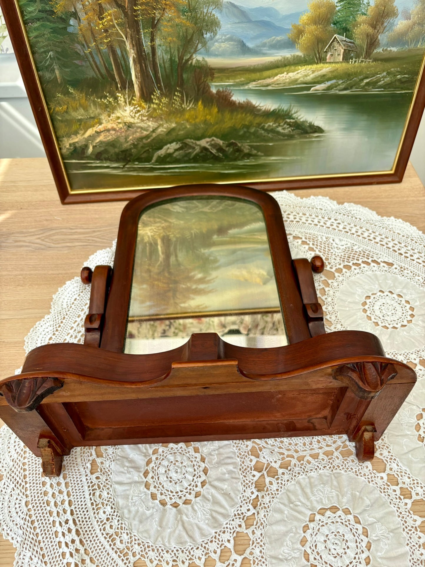 Victorian mahogany dressing table with swivel mirror circa 1870