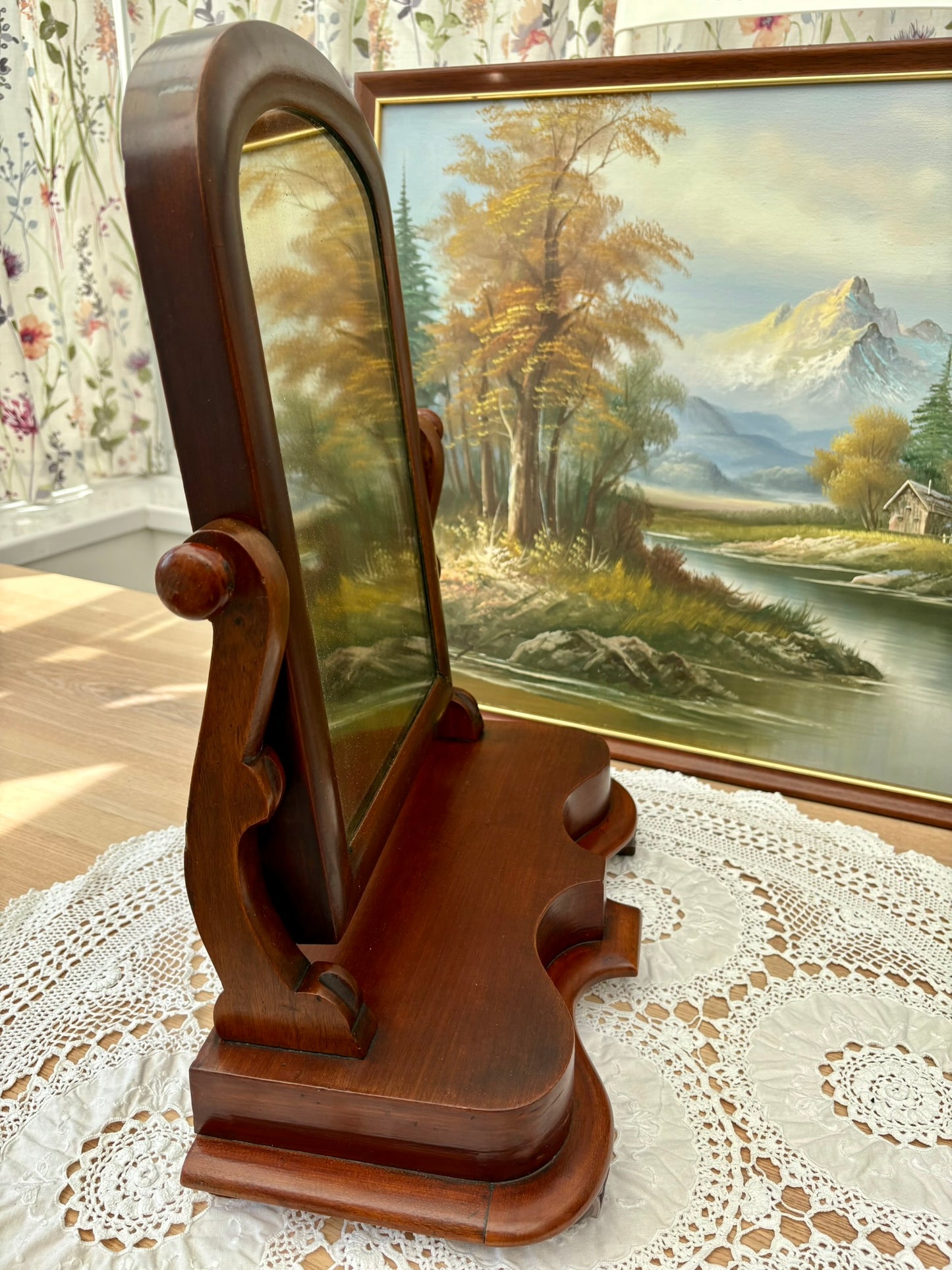 Victorian mahogany dressing table with swivel mirror circa 1870
