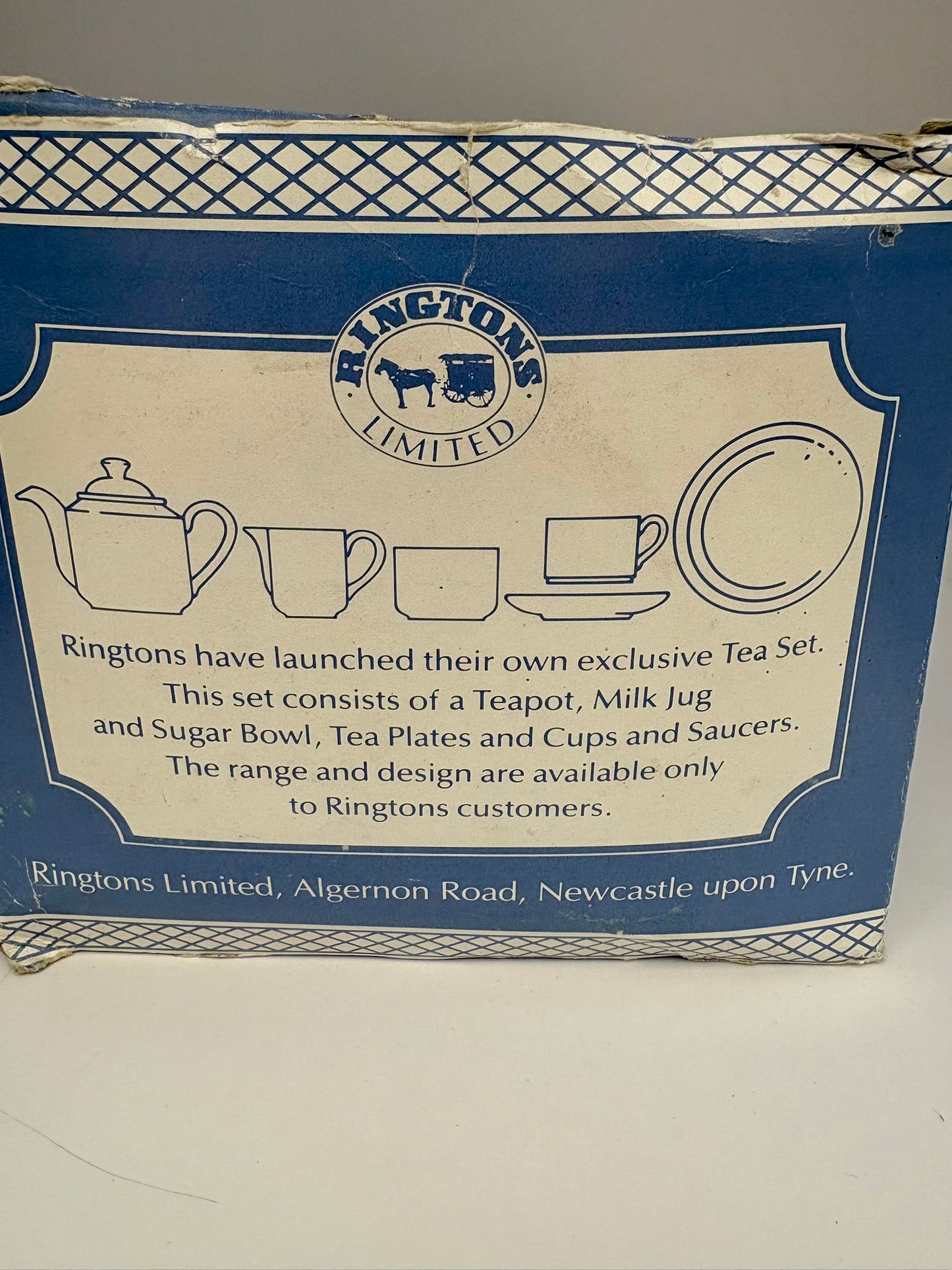 Box of Ringtons tea set packaging with branding and product description.