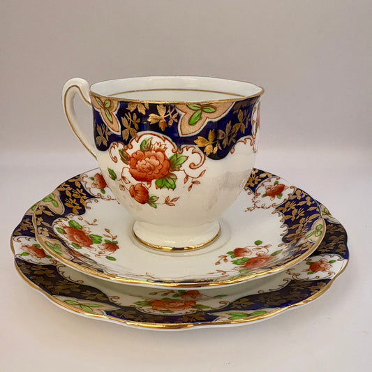 Royal Standard bone china Imari tea set with navy, gold, and floral design – 20-piece vintage collection
