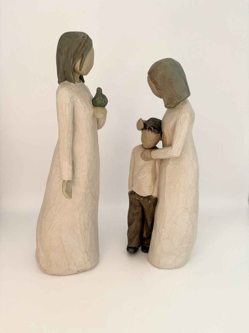 Set of two Willow Tree Figurines | Vintage Demdaco by Susan Lordi