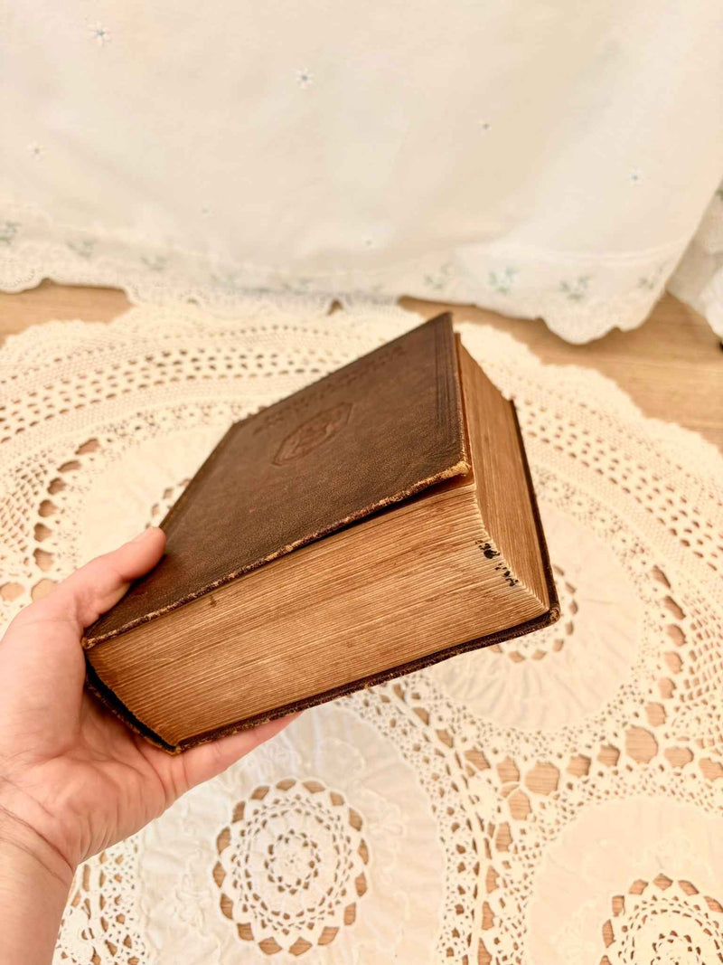 Antique Household Guide Book 1930s | The Home-Lovers Encyclopedia