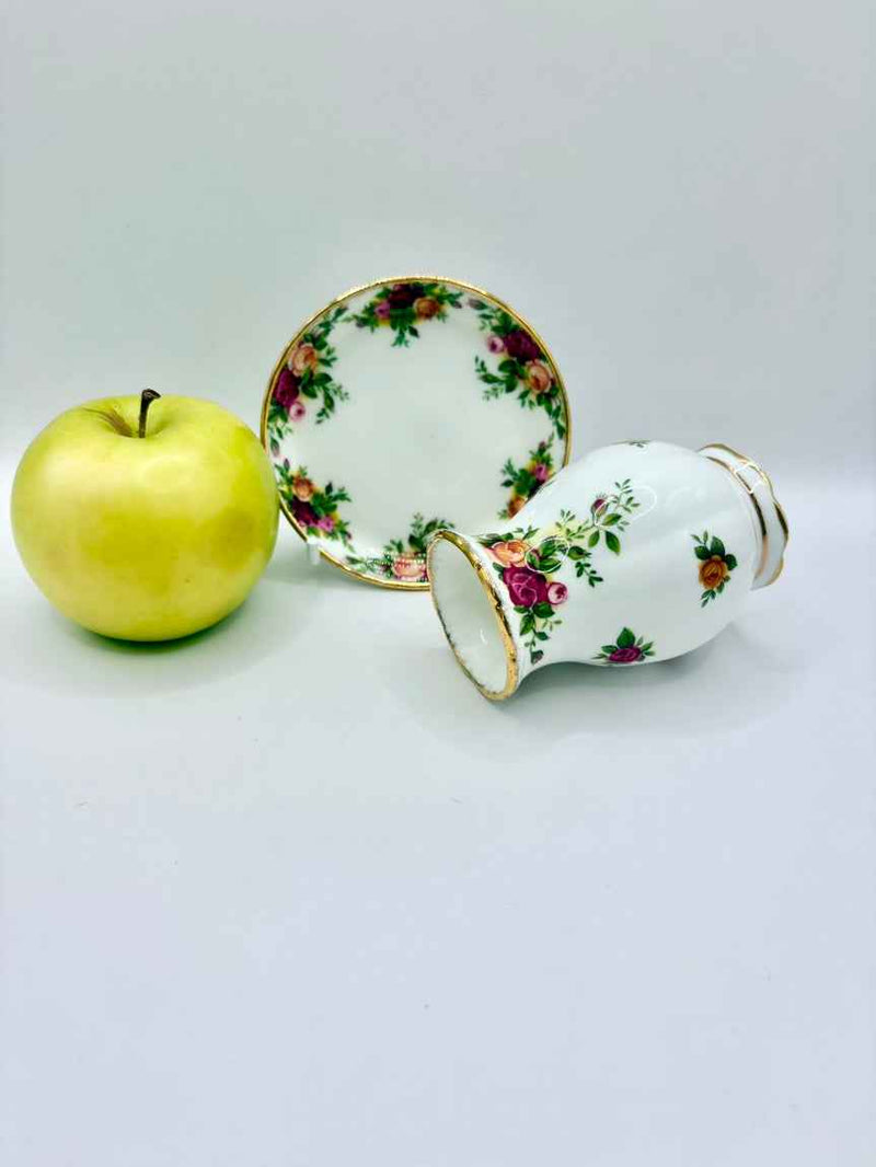 Set of Two Royal Albert Old Country Roses Pieces