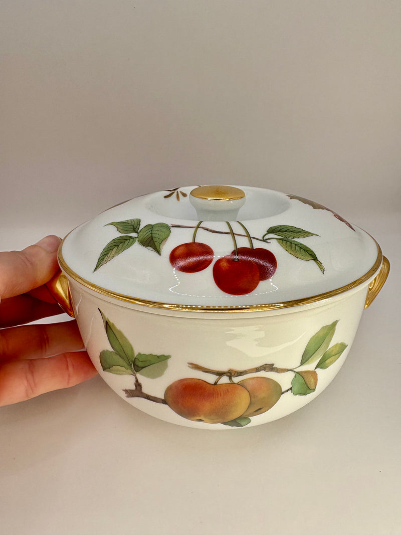 Round Lidded Casserole 2