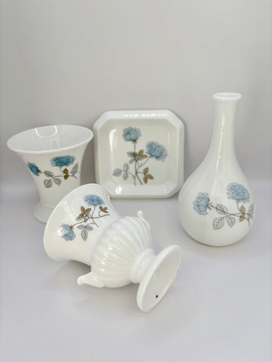 Wedgwood set of 4 2