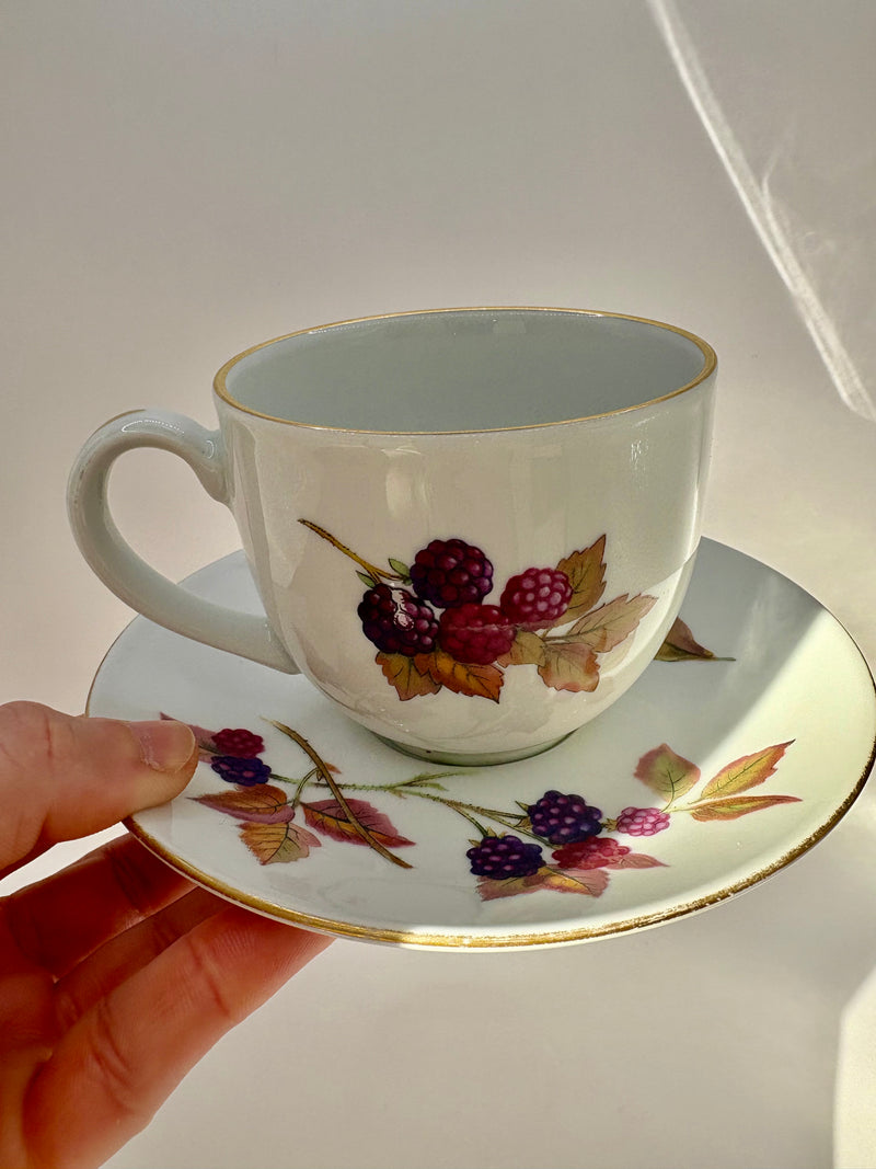 cup with saucer 1