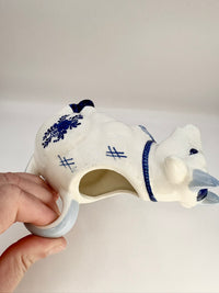 Blue and White Cow Cream 4