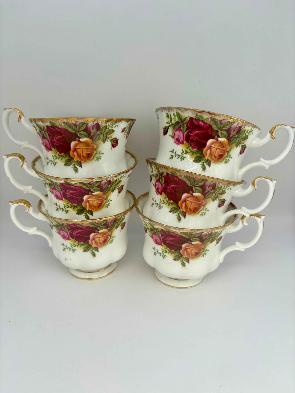Royal Albert Old Country Roses 22-Piece Tea and Coffee Set – Vintage Bone China