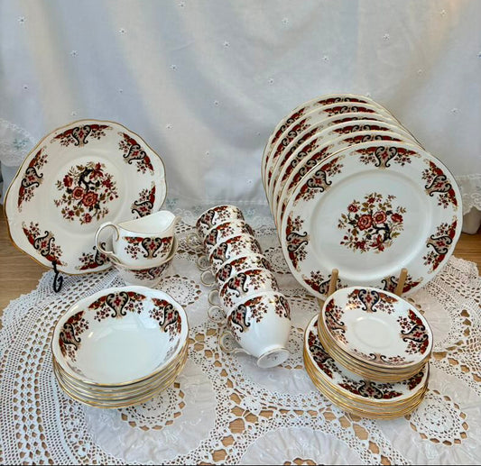 Vintage Colclough Royale 8525 Bone China Dinner & Tea Set – 33 Pieces