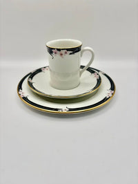 Royal Doulton Vogue Enchantment TC1156 Bone China Dinner Service 36 Pieces 1984