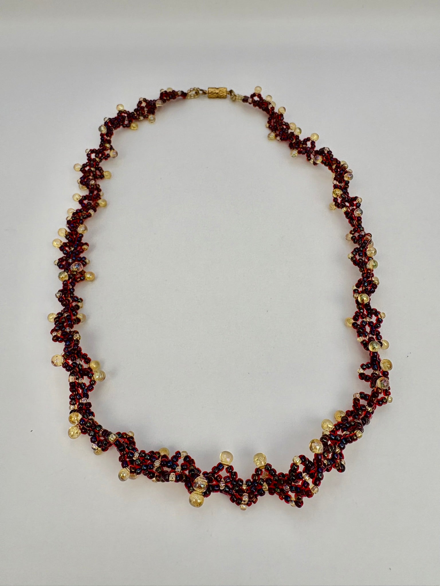 Vintage beaded red necklace 1