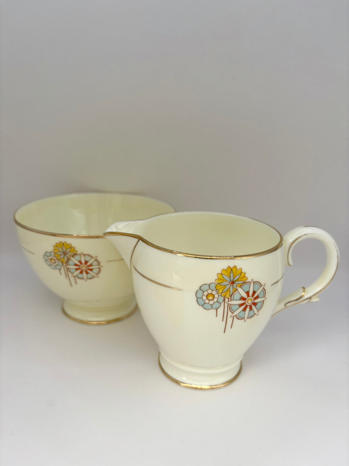 1930s Royal Paragon Art Deco creamer and sugar bowl set in bone china