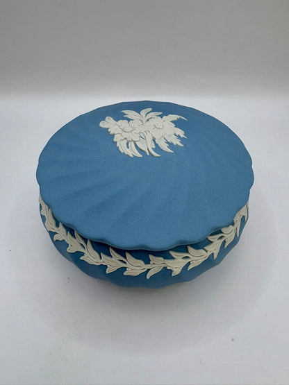 Vintage Wedgwood blue jasperware fluted trinket box with lid
