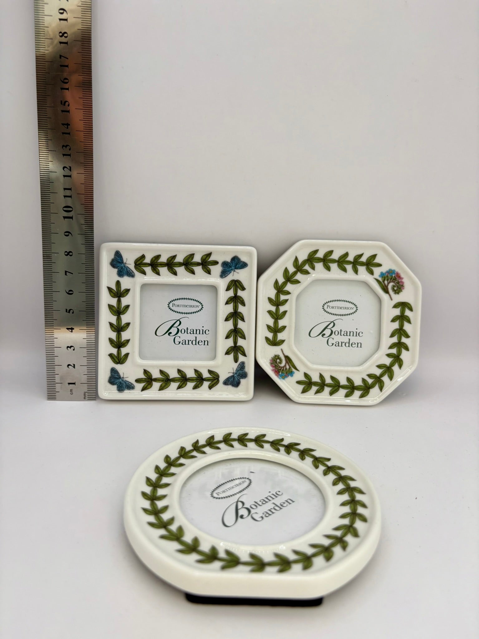 Portmeirion Botanic Garden boxed set of three floral ceramic photo frames
