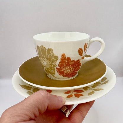 Vintage Wedgwood Lynton bone china tea set with cups, saucers, and plates