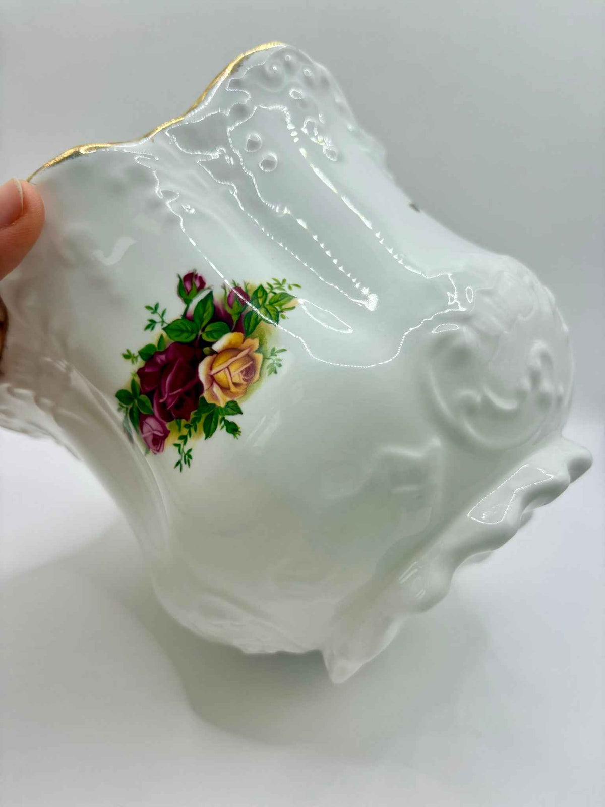 Royal Albert Old Country Roses Large Planter Flower Pot Gold Trim