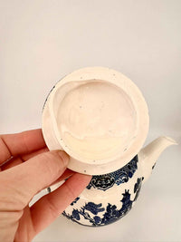 Vintage Johnson Bros Willow Pattern Small Teapot 1950s Collectible