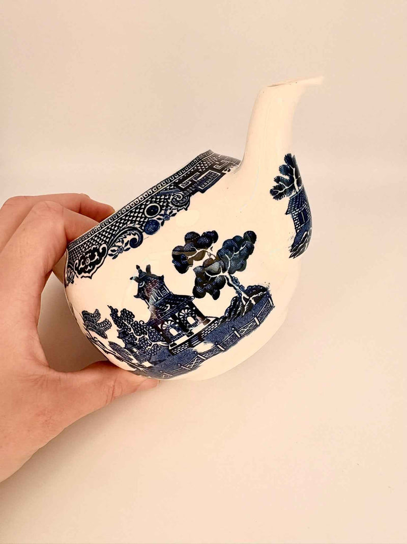 Vintage Johnson Bros Willow Pattern Small Teapot 1950s Collectible