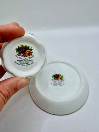 Set of Two Royal Albert Old Country Roses Pieces