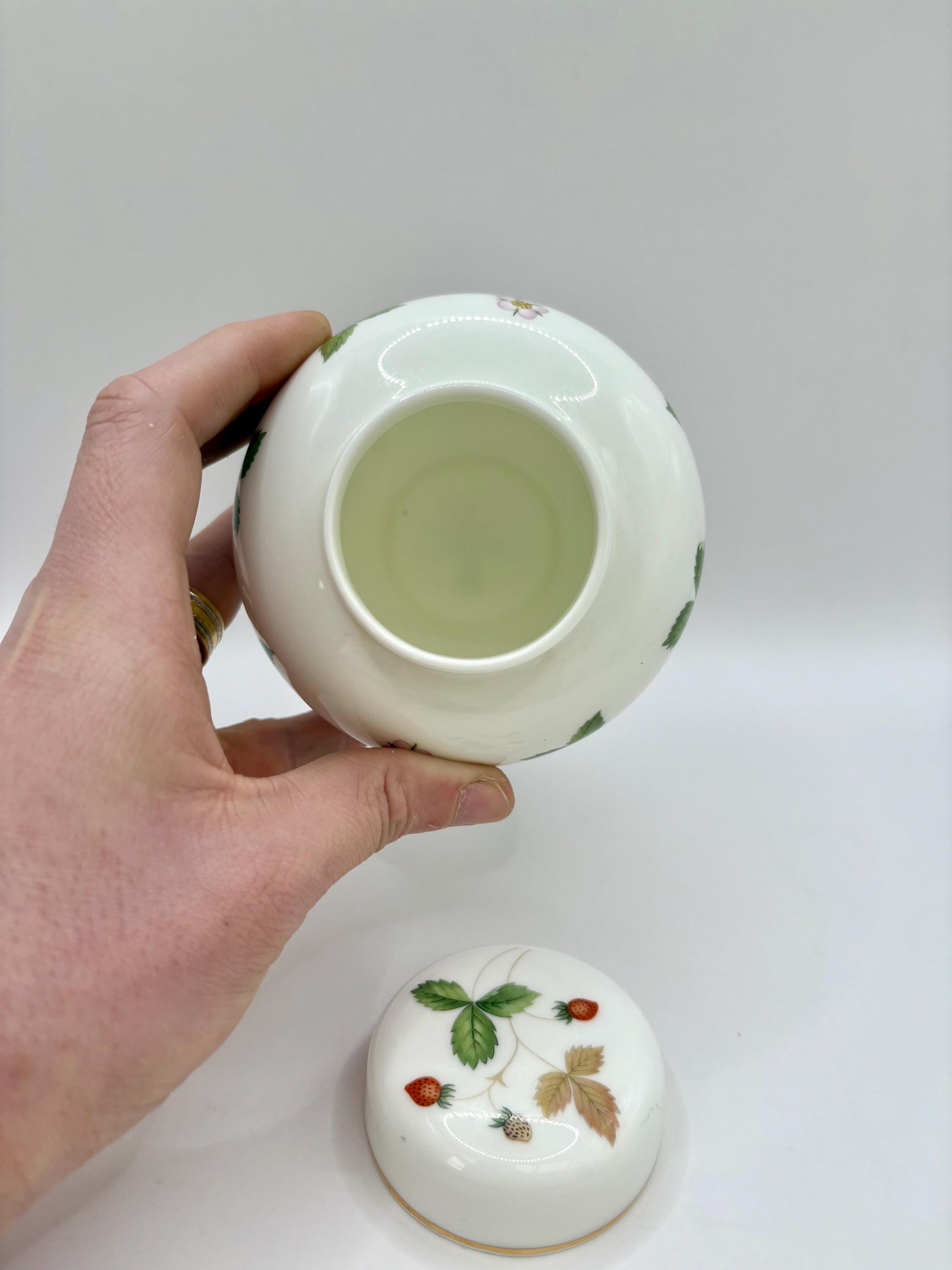 Vintage Ceramic Jar5