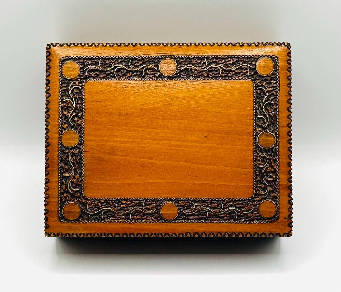 Vintage Wooden Trinket Box For Jewellery2