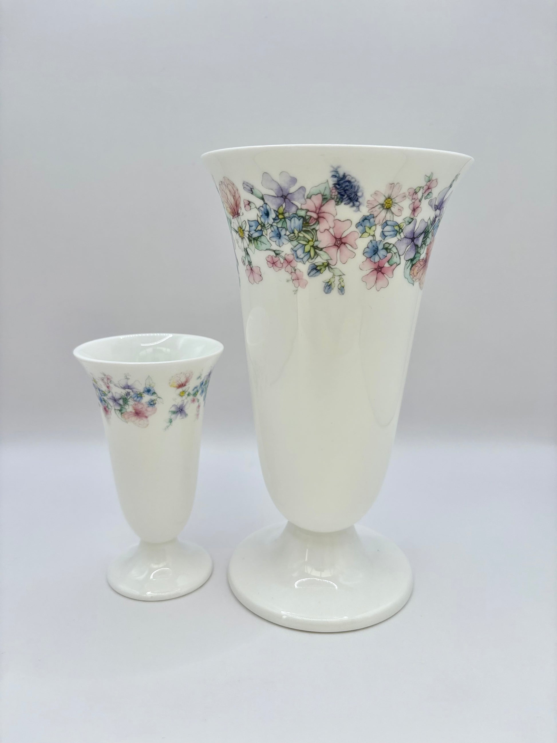 Wedgwood Flowers Vase1