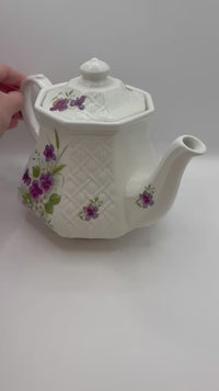 Sadler Windsor Vintage Floral Teapot England Pansy Trellis Design