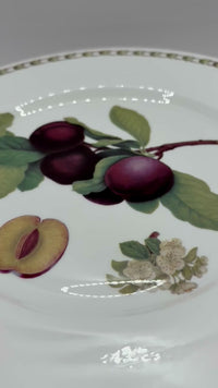 Vintage Queen’s Royal Horticultural Society Hookers Fruit large Plate