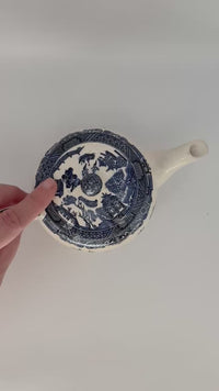 video showing in detail the Johnson Bros teapot