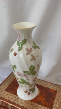Wedgwood Wild Strawberry Bone China Vase Vintage Ribbed Design