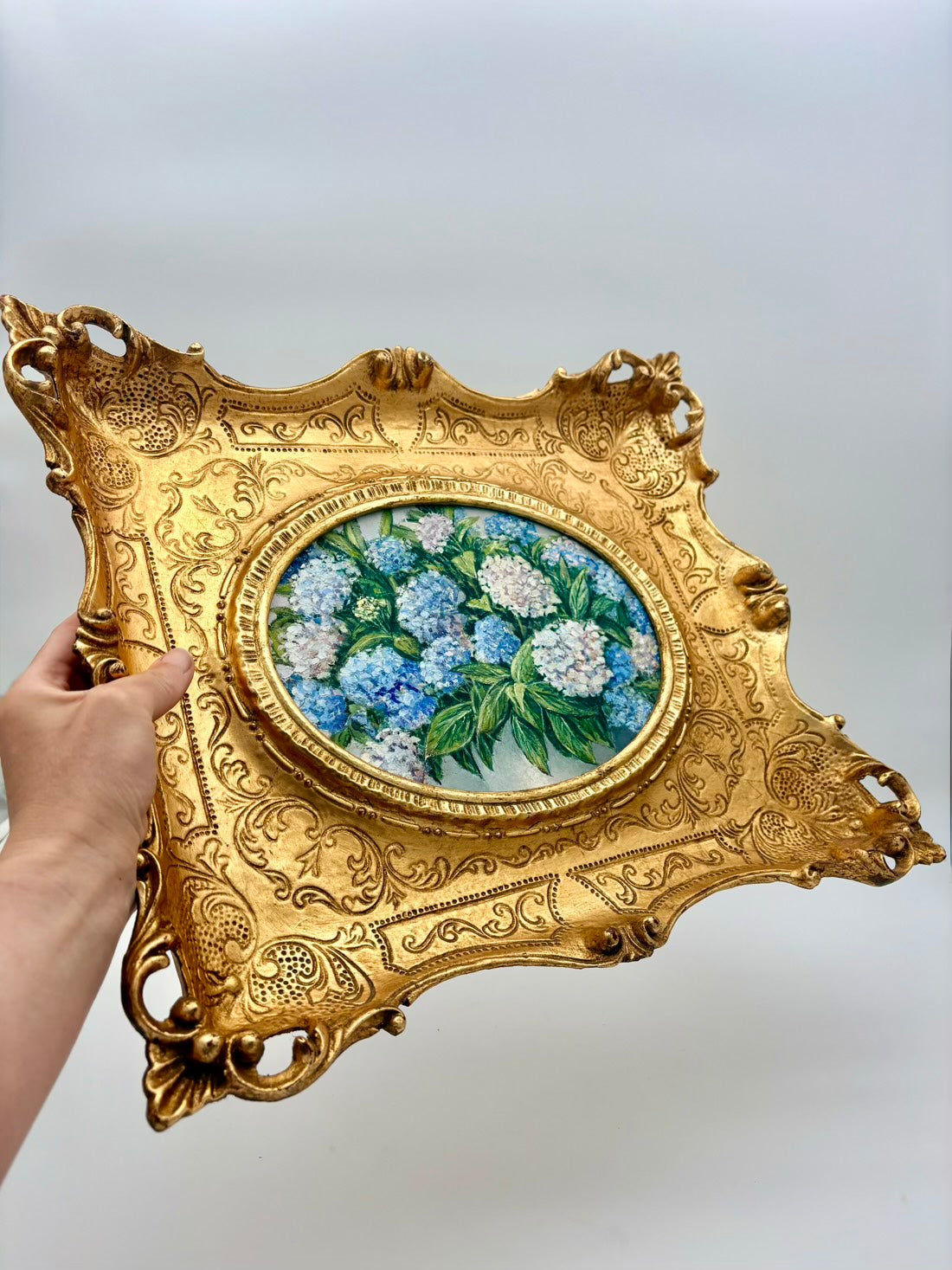 Vintage Oil Painting Blue Hydrangeas – Ornate Gold Rococo Frame With Gallery Label